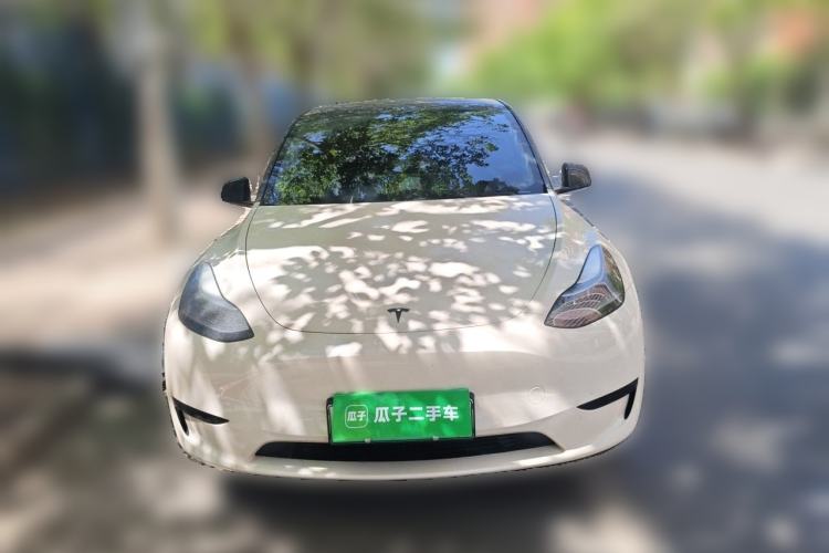 Used Tesla Model Y 2023 Rear-Wheel-Drive Version Front