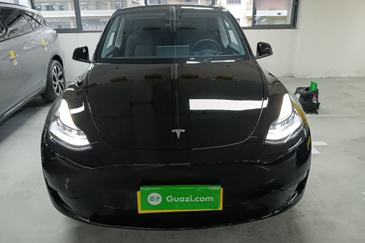 Used Tesla Model Y 2023 Rear-Wheel-Drive Version Front