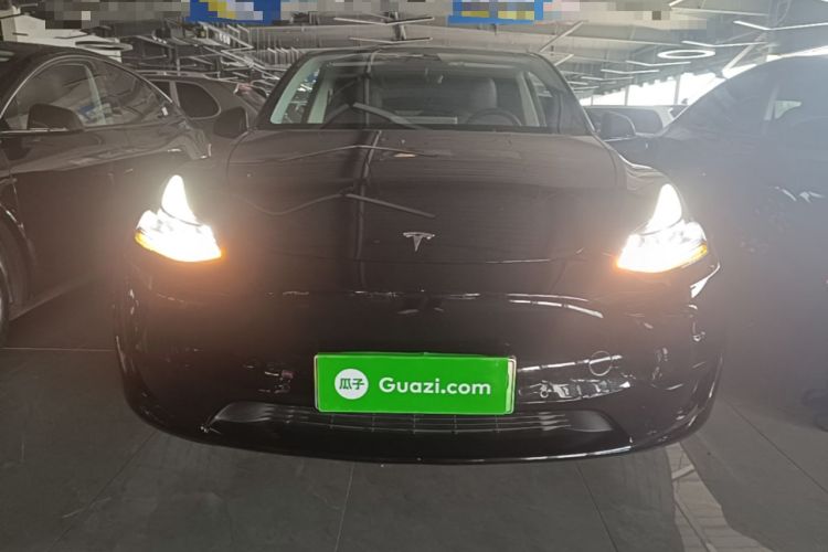 Used Tesla Model Y 2023 Rear-Wheel-Drive Version Front