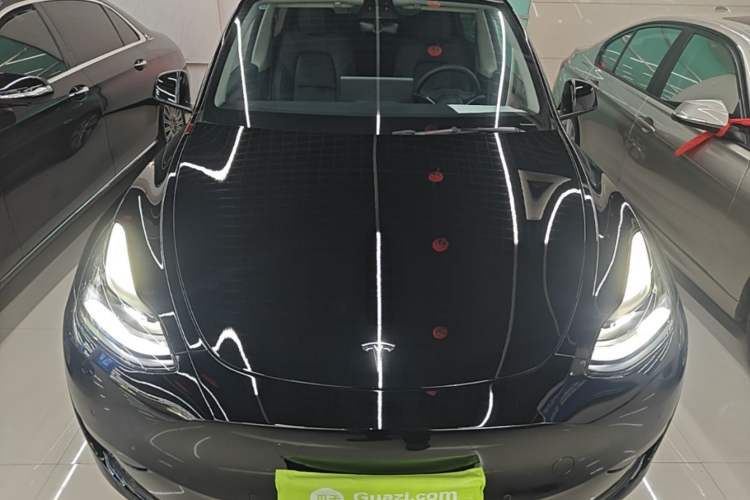 Used Tesla Model Y 2023 Rear-Wheel-Drive Version Front