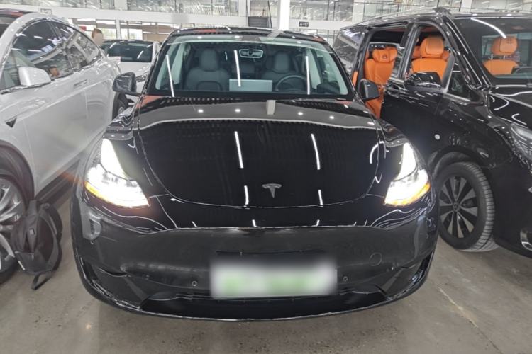 Used Tesla Model Y 2023 Rear-Wheel-Drive Version Front