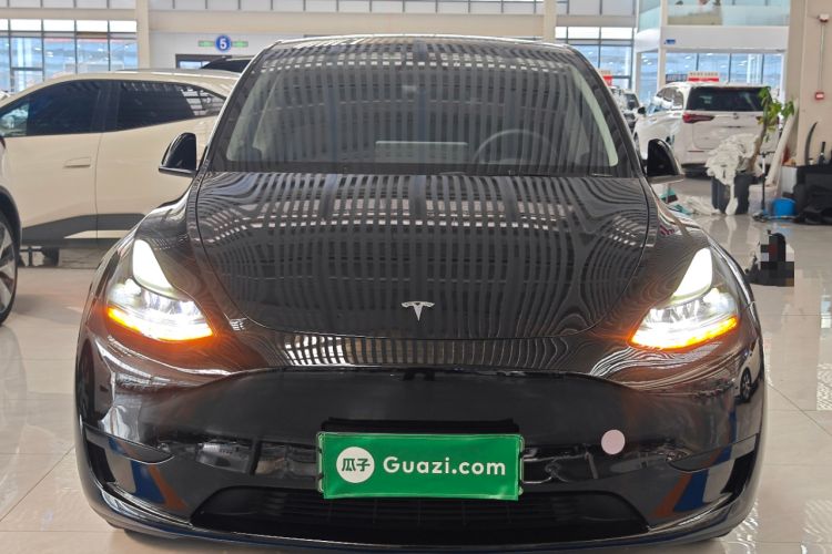 Used Tesla Model Y 2023 Rear-Wheel-Drive Version Front