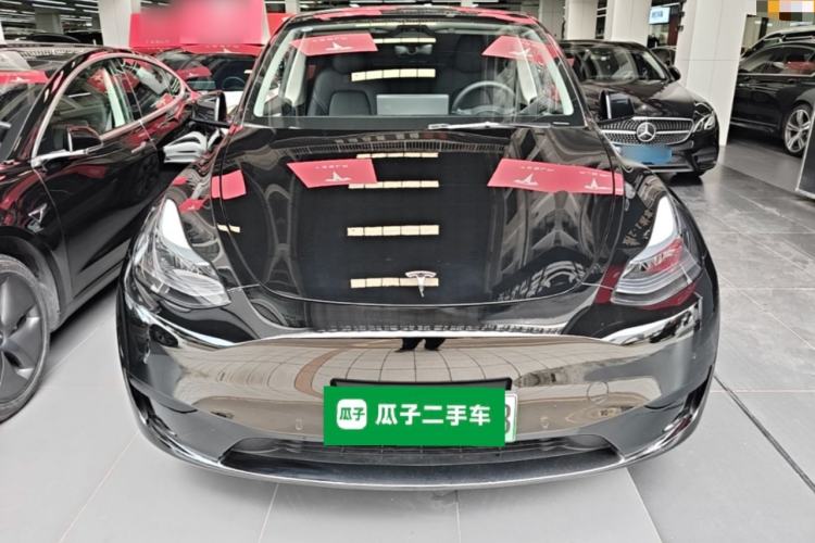 Used Tesla Model Y 2023 Rear-Wheel-Drive Version Front