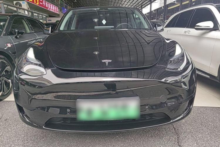 Used Tesla Model Y 2023 Rear-Wheel-Drive Version Front