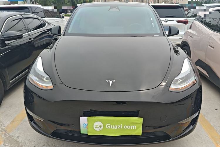 Used Tesla Model Y 2023 Long-Range All-Wheel-Drive Version Front