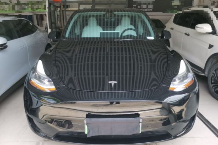 Used Tesla Model Y 2023 Rear-Wheel-Drive Version Front