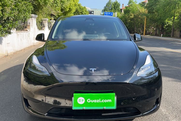 Used Tesla Model Y 2023 Rear-Wheel-Drive Version Front