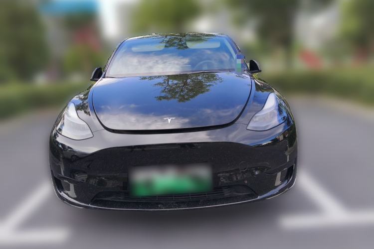 Used Tesla Model Y 2023 Rear-Wheel-Drive Version Front