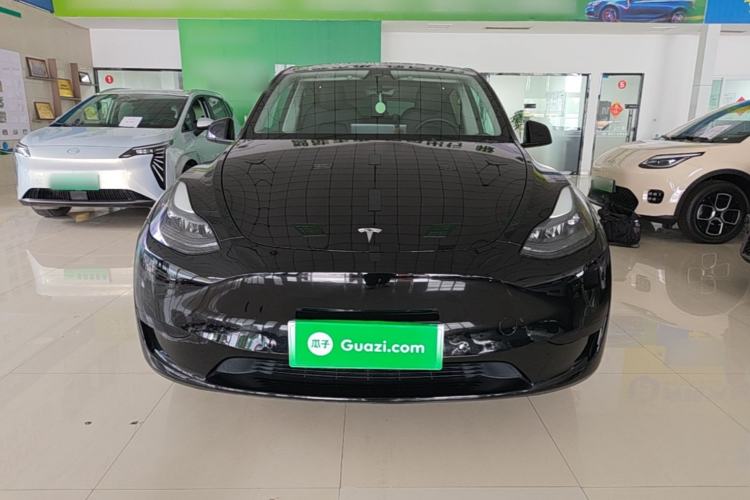 Used Tesla Model Y 2023 Rear-Wheel-Drive Version Front