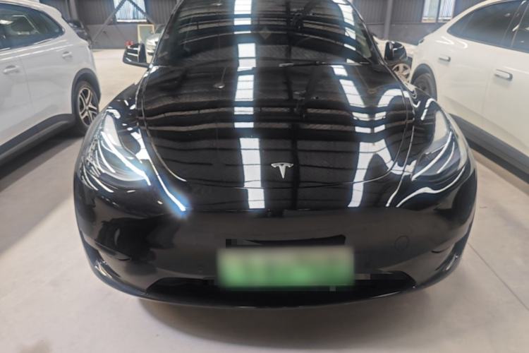 Used Tesla Model Y 2023 Rear-Wheel-Drive Version Front