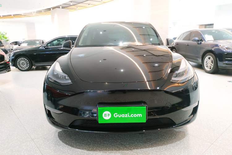 Used Tesla Model Y 2023 Long-Range All-Wheel-Drive Version Front