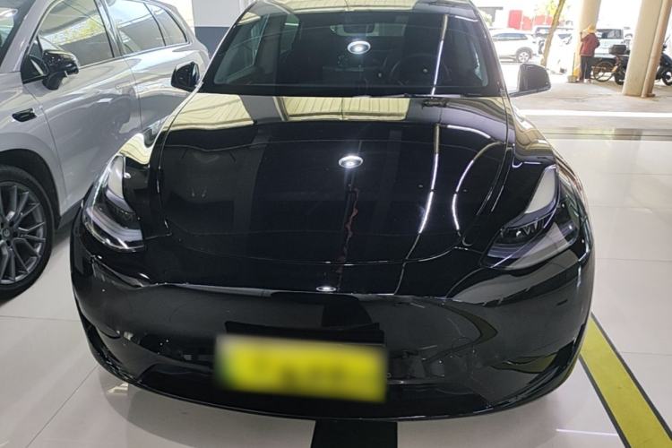 Used Tesla Model Y 2023 Rear-Wheel-Drive Version Front