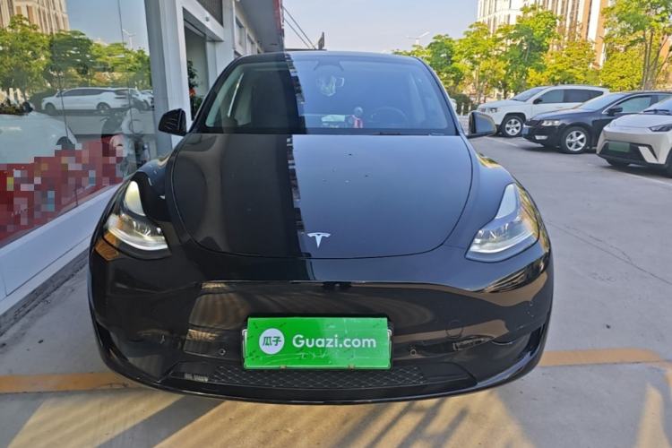 Used Tesla Model Y 2023 Rear-Wheel-Drive Version Front