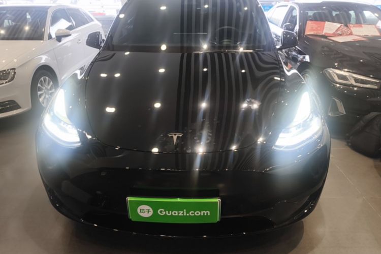 Used Tesla Model Y 2023 Rear-Wheel-Drive Version Front