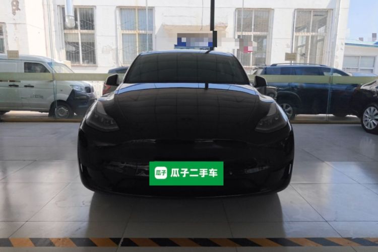 Used Tesla Model Y 2023 Rear-Wheel-Drive Version Front