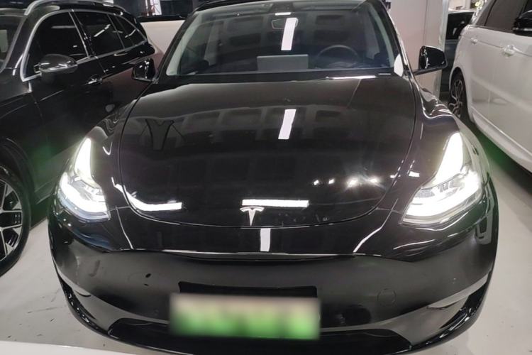 Used Tesla Model Y 2023 Long-Range All-Wheel-Drive Version Front