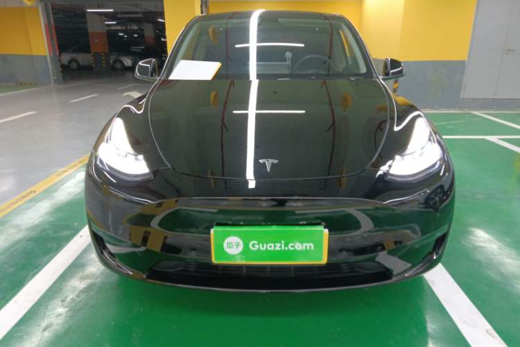 Used Tesla Model Y 2023 Long-Range All-Wheel-Drive Version Front