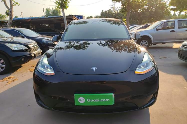 Used Tesla Model Y 2023 Rear-Wheel-Drive Version Front