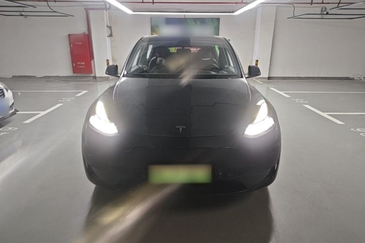 Used Tesla Model Y 2023 Rear-Wheel-Drive Version Front
