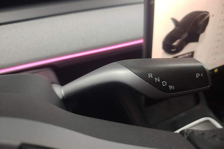 Used Tesla Model Y 2023 Long-Range All-Wheel-Drive Version Gear Lever