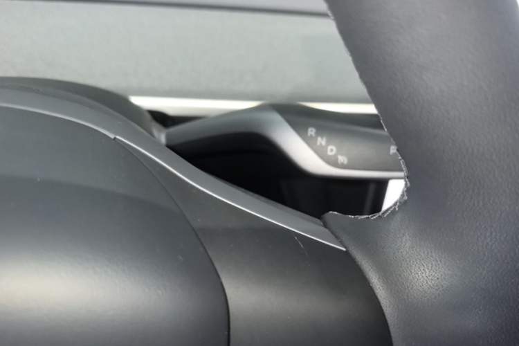 Used Tesla Model Y 2023 Long-Range All-Wheel-Drive Version Gear Lever