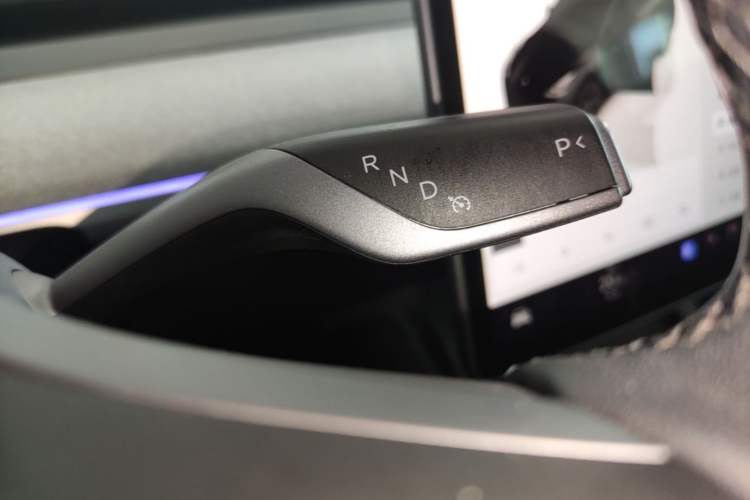 Used Tesla Model Y 2023 Rear-Wheel-Drive Version Gear Lever