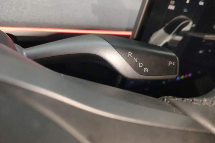 Used Tesla Model Y 2023 Rear-Wheel-Drive Version Gear Lever