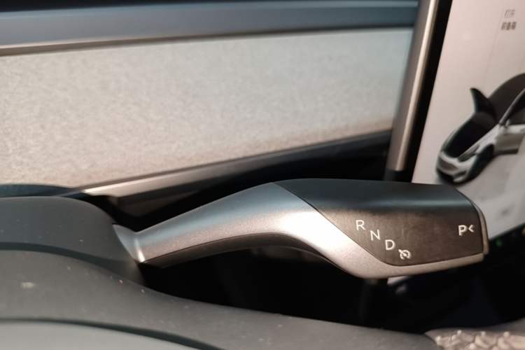 Used Tesla Model Y 2023 Rear-Wheel-Drive Version Gear Lever