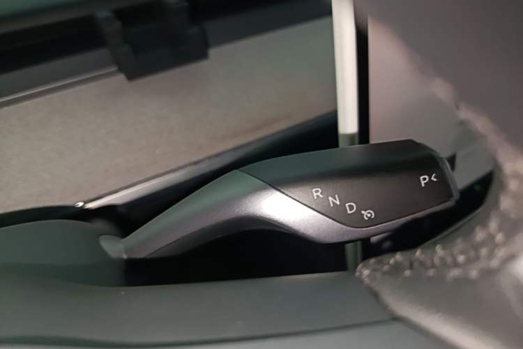 Used Tesla Model Y 2023 Rear-Wheel-Drive Version Gear Lever
