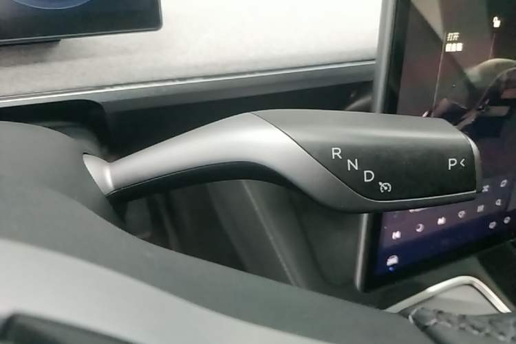 Used Tesla Model Y 2023 Rear-Wheel-Drive Version Gear Lever