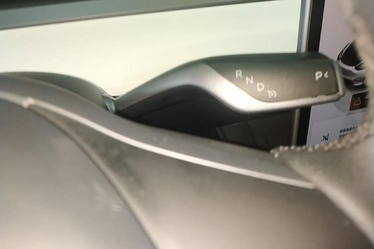 Used Tesla Model Y 2023 Rear-Wheel-Drive Version Gear Lever