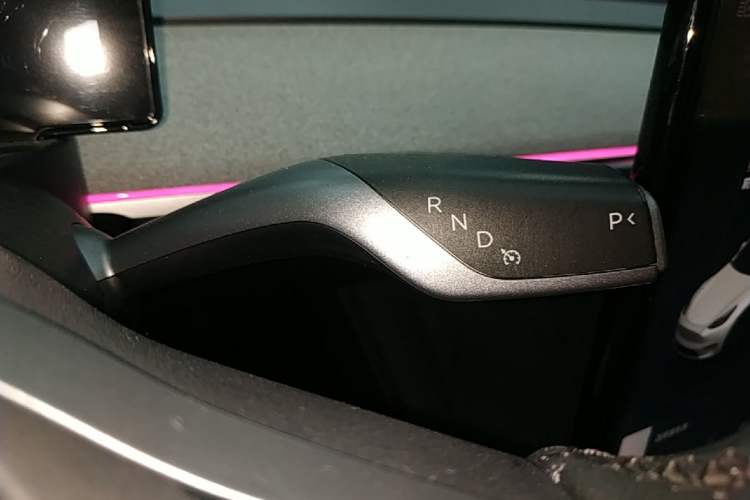 Used Tesla Model Y 2023 Rear-Wheel-Drive Version Gear Lever