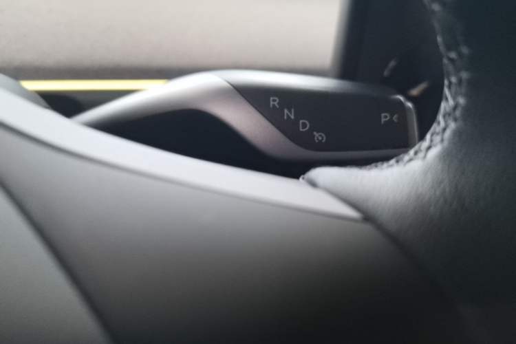 Used Tesla Model Y 2023 Rear-Wheel-Drive Version Gear Lever