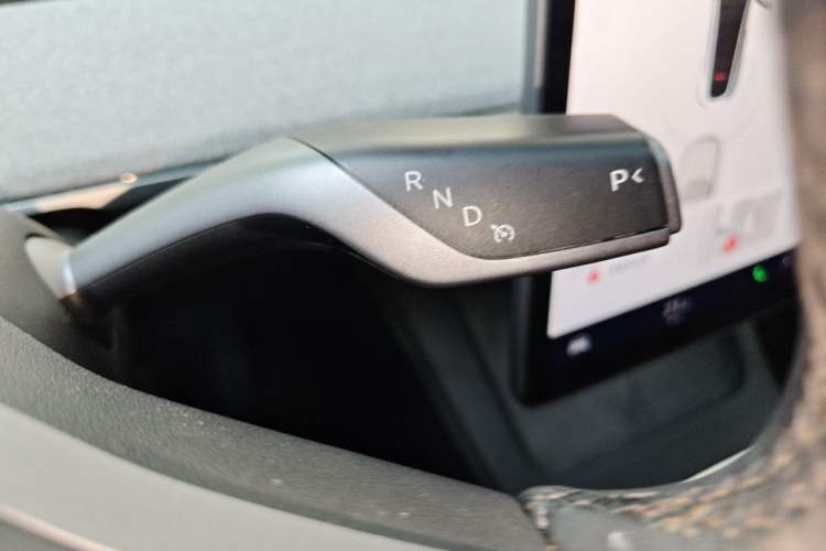 Used Tesla Model Y 2023 Rear-Wheel-Drive Version Gear Lever
