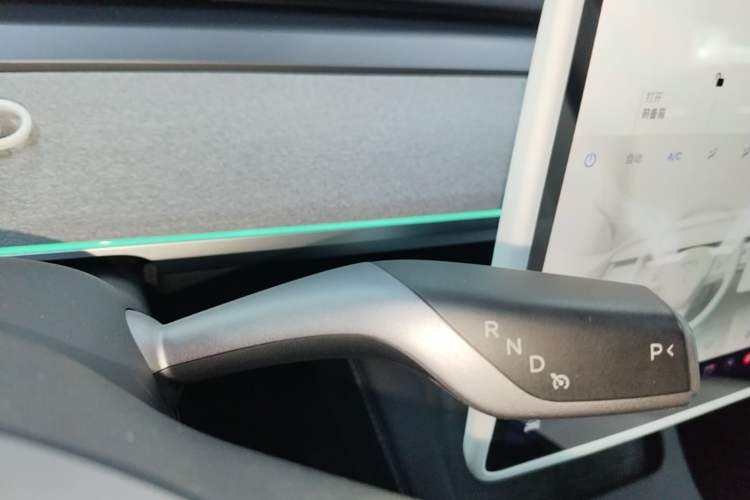 Used Tesla Model Y 2023 Rear-Wheel-Drive Version Gear Lever