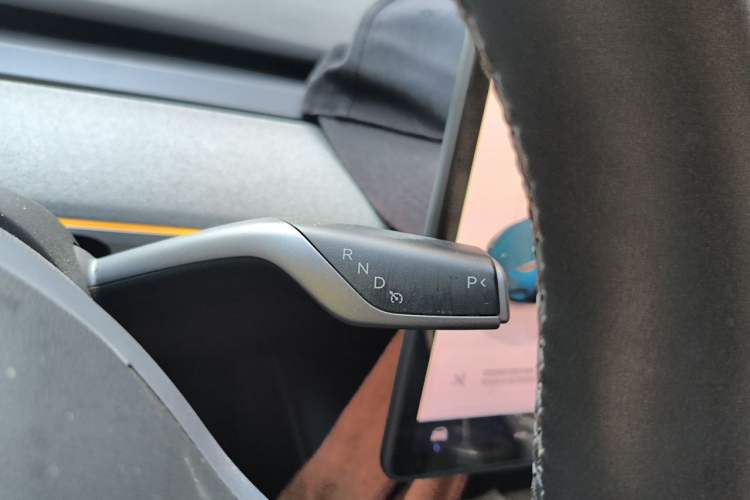 Used Tesla Model Y 2023 Rear-Wheel-Drive Version Gear Lever