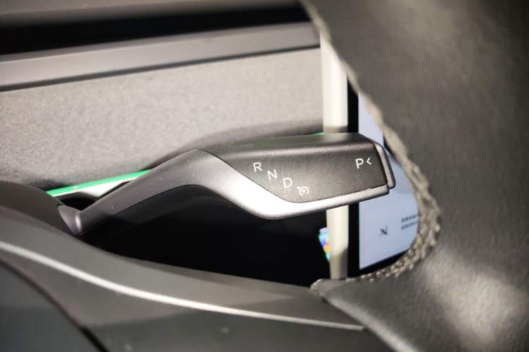 Used Tesla Model Y 2023 Rear-Wheel-Drive Version Gear Lever