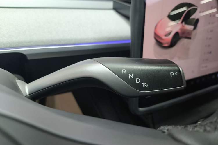 Used Tesla Model Y 2023 Long-Range All-Wheel-Drive Version Gear Lever