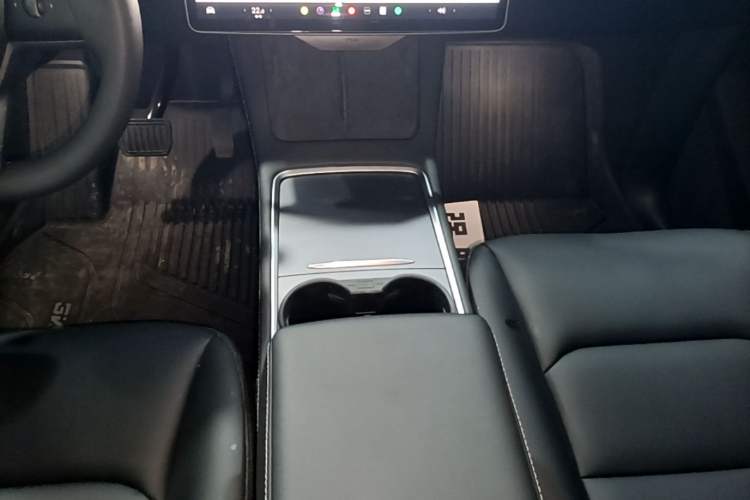 Used Tesla Model Y 2023 Long-Range All-Wheel-Drive Version Gear Lever