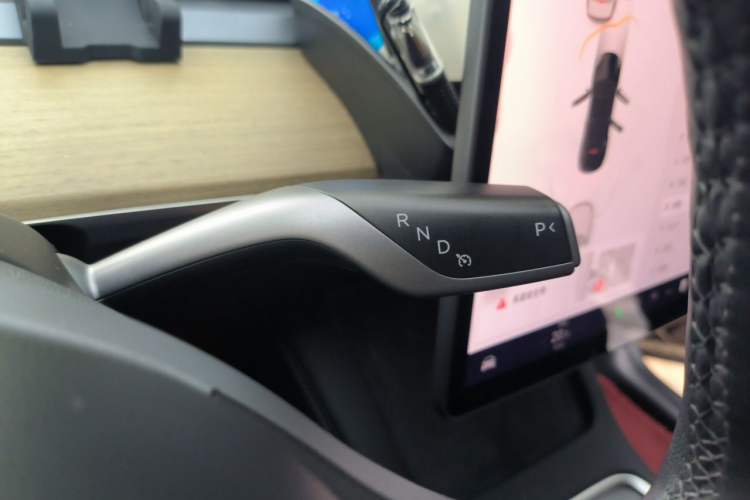 Used Tesla Model Y 2023 Long-Range All-Wheel-Drive Version Gear Lever