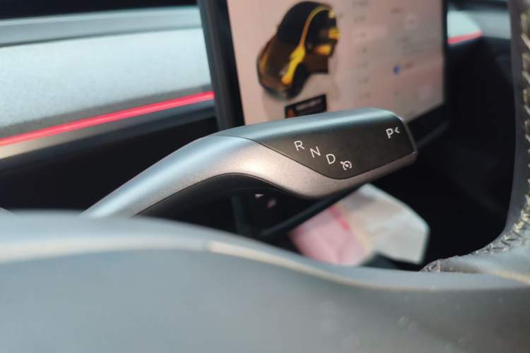 Used Tesla Model Y 2023 Rear-Wheel-Drive Version Gear Lever