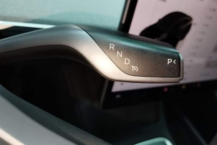 Used Tesla Model Y 2023 Rear-Wheel-Drive Version Gear Lever
