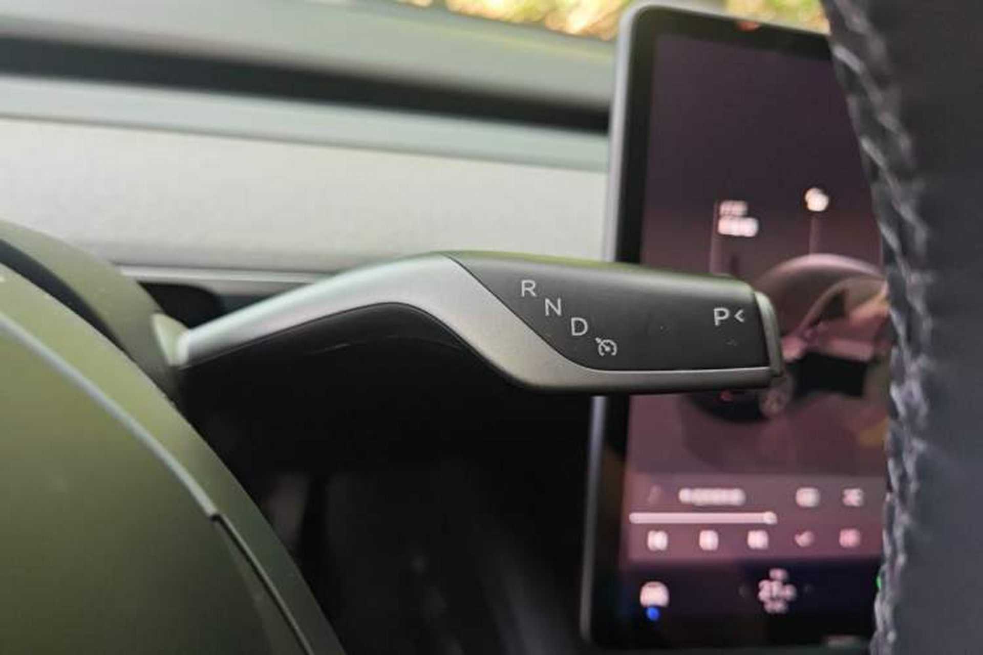Used Tesla Model Y 2023 Long-Range All-Wheel-Drive Version Gear Lever