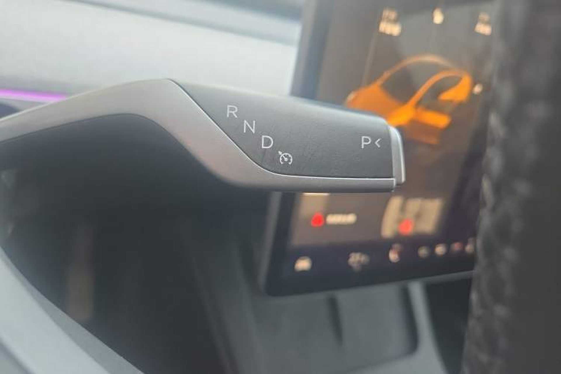 Used Tesla Model Y 2023 Long-Range All-Wheel-Drive Version Gear Lever