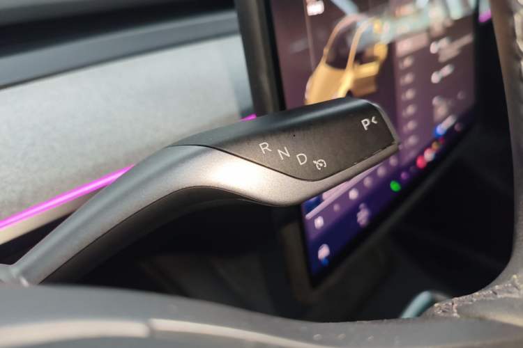 Used Tesla Model Y 2023 Rear-Wheel-Drive Version Gear Lever