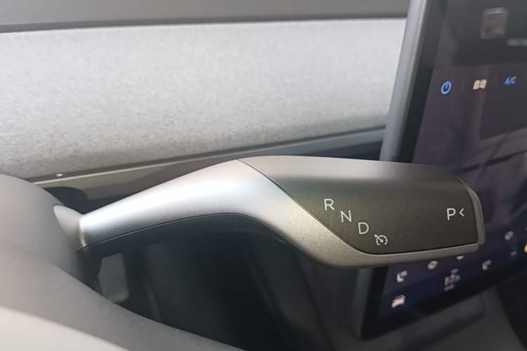 Used Tesla Model Y 2023 Rear-Wheel-Drive Version Gear Lever