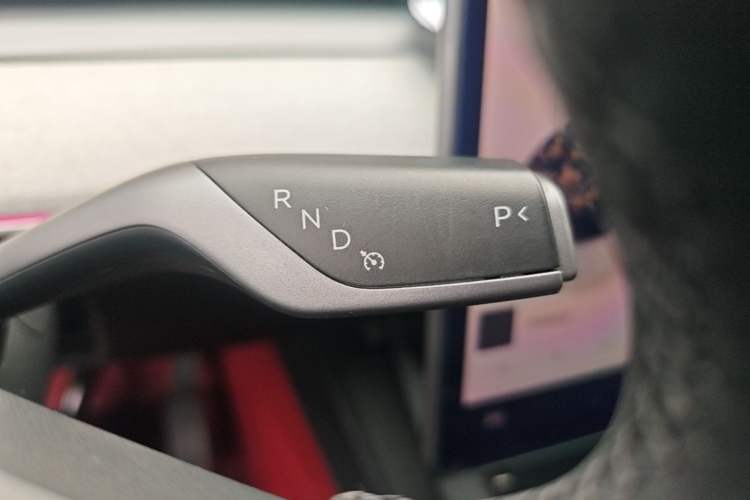 Used Tesla Model Y 2023 Long-Range All-Wheel-Drive Version Gear Lever