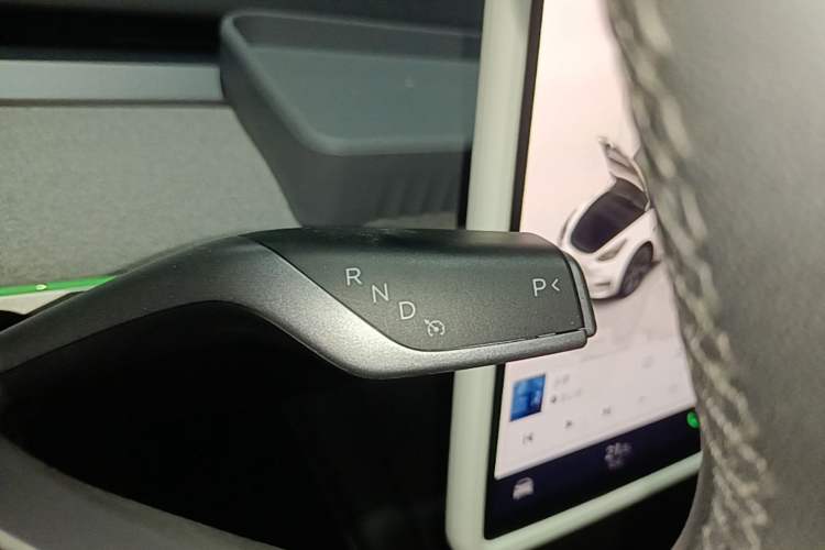 Used Tesla Model Y 2023 Rear-Wheel-Drive Version Gear Lever