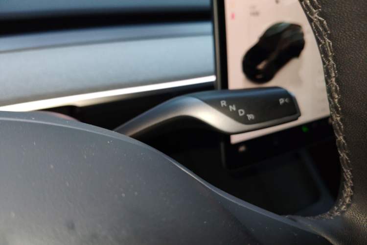 Used Tesla Model Y 2023 Long-Range All-Wheel-Drive Version Gear Lever