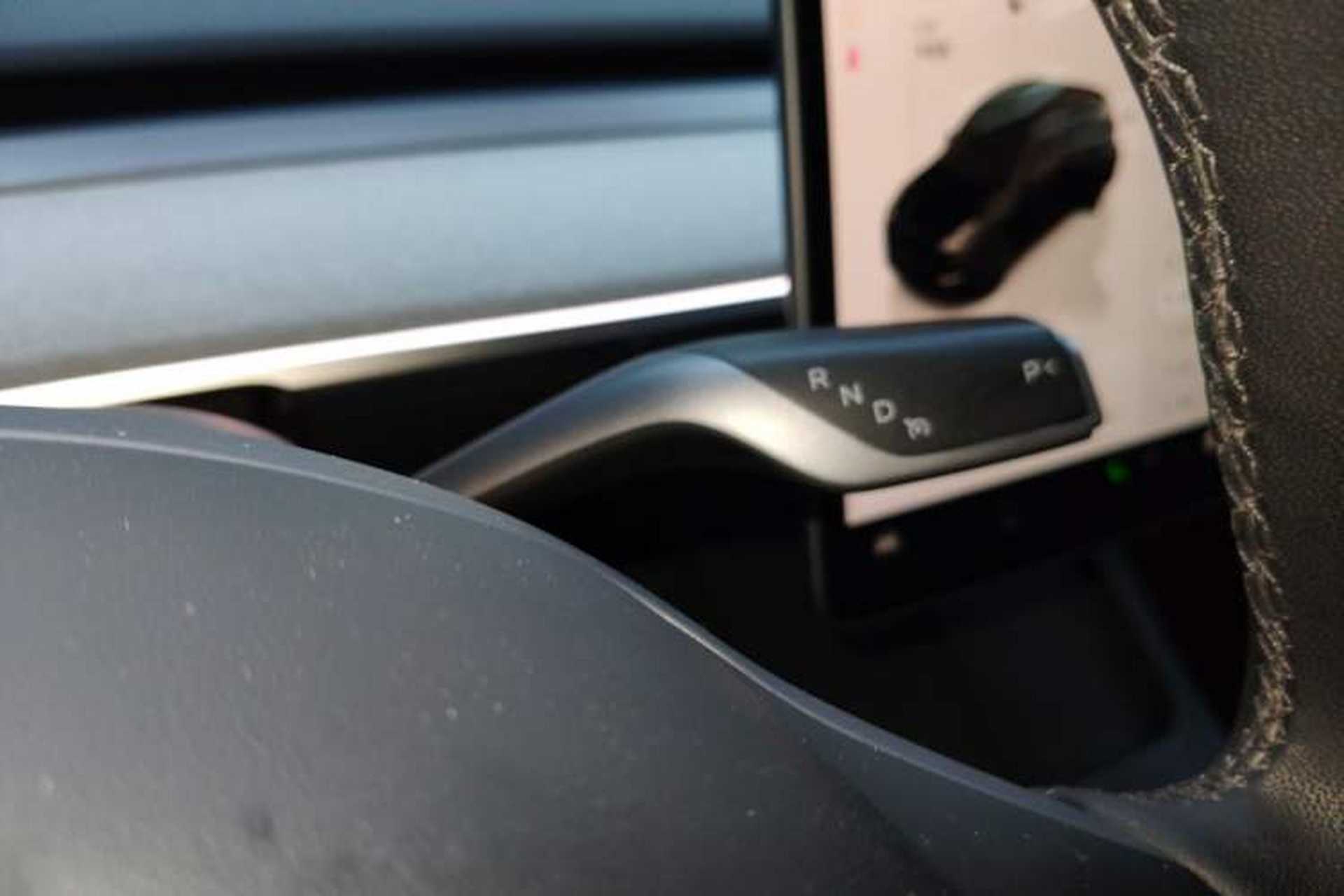 Used Tesla Model Y 2023 Long-Range All-Wheel-Drive Version Gear Lever